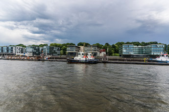 Hamburg. Neumühlen. Hafenschlepper-Liegeplatz