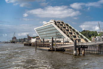 Hamburg. Altona. Dockland