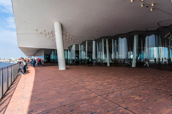 Hamburg. Elbphilharmonie. Plaza