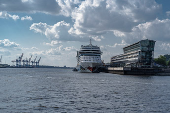 Hamburg. Cruise Center Altona