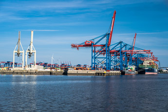 Hamburg. Containerterminal Burchardkai. Containerbrücken