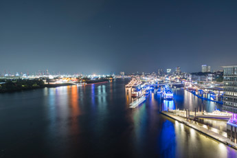 Hamburg. Elbphilharmonie. Blick von Plaza. HafenCity