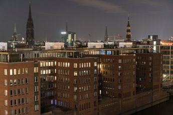 Hamburg. Elbphilharmonie. Blick von Plaza. Traditionsschiffhafen