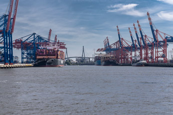 Hamburg. Containerterminal Burchardkai