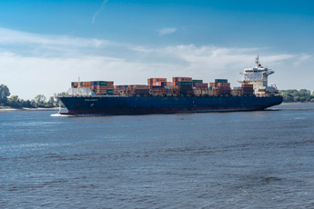 Hamburg. Schiffe. Containerschiff Windswept