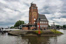 Hamburg. Lotsenhaus Seemannshöft