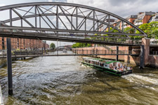 Hamburg. Speicherstadt. Zollkanal