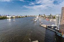 Hamburg. Elbphilharmonie. Blick von Plaza