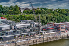 Hamburg. Elbkaihaus. Alter Kran